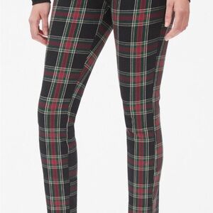 GAP Plaid Women's Skinny Pants - Black and Red Plaid
